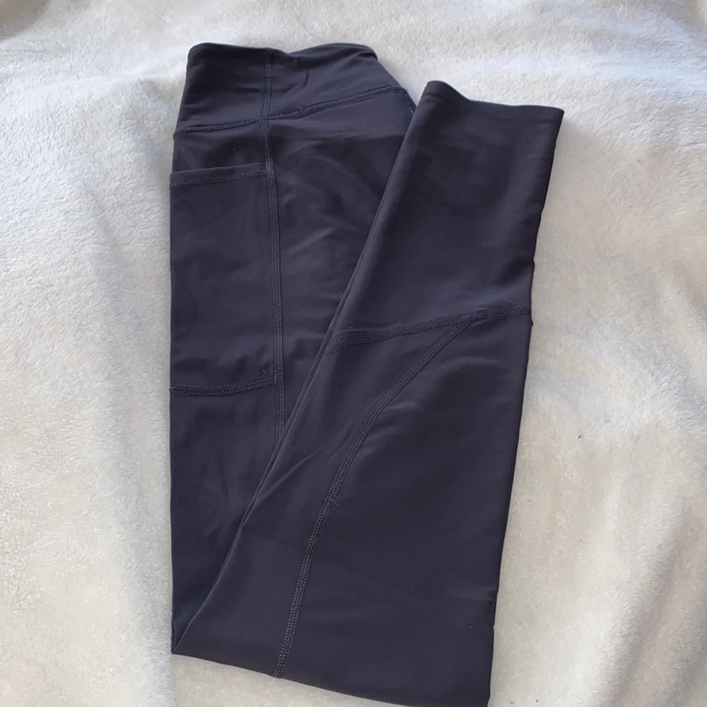 VS Sport full length leggings size medium
